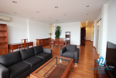 Morden and beautiful serviced apartment for rent in Truc Bach area, Ba Dinh, Ha Noi